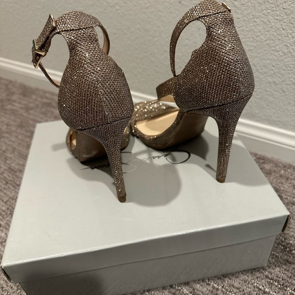 Heels - Picture 7 of 7